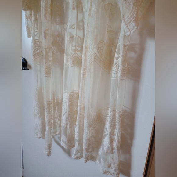She + Sky Cream Lace Kimono Robe Coverup Boho Style Size Medium / Large - Picture 7 of 16